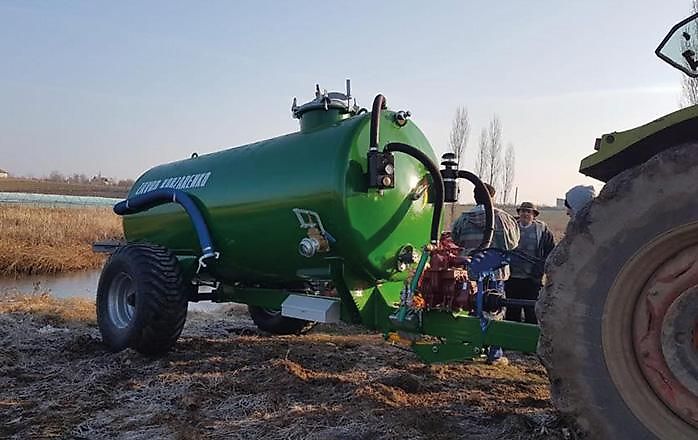 Kobzarenko CETRATEK Sortiment: Kipper / Muldenkipper / Überladewagen / Abschiebewagen / Ballenwagen / Getreidschlauch - & Entnahme Maschinen / Vakuumfässer / Überladesysteme