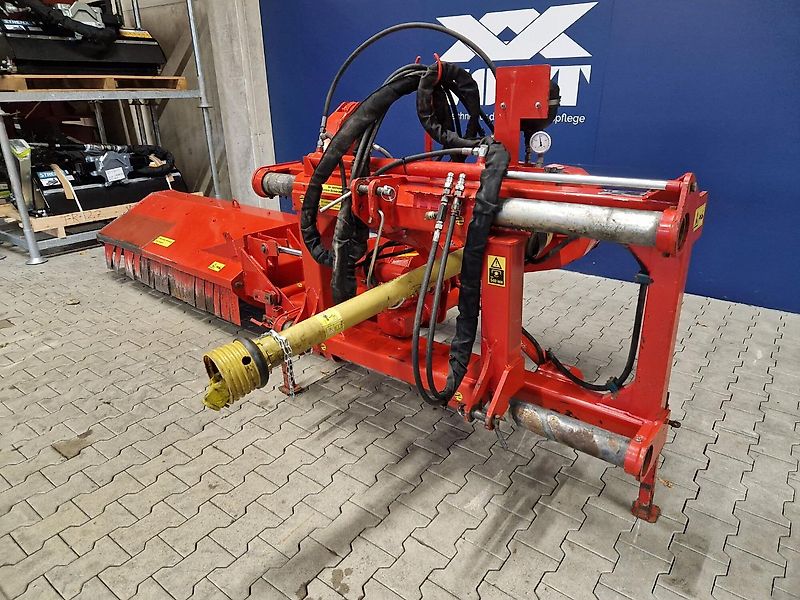 Sauerburger CARAT 1800 Seitenmulcher /Böschungsmulcher /Schlegelmulcher für Traktor