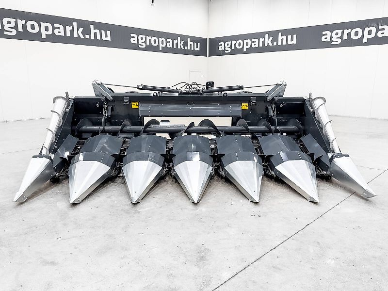 Tecnomais TMRP4 6R-F 6 row (75 cm), foldable corn header, for Case IH and New Holland combines