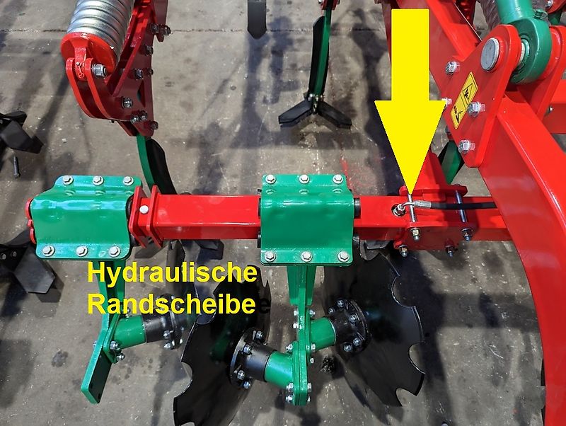 AGRO-MASZ Runner 30 gefedert, Rohrwalze 600 mm