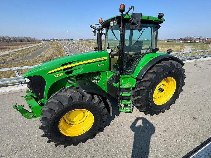 John Deere 7730