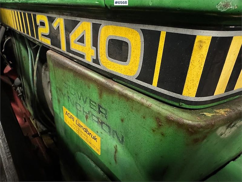 John Deere 2140