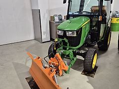 John Deere 2032R SNOWFOX-AKTION
