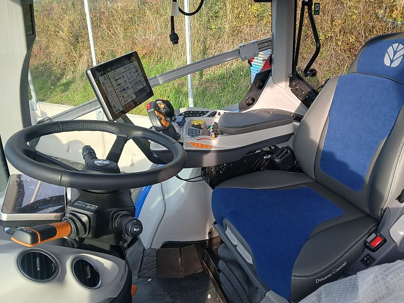 New Holland T7.270 PLM Auto Command