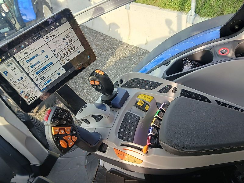 New Holland T7.270 PLM Auto Command
