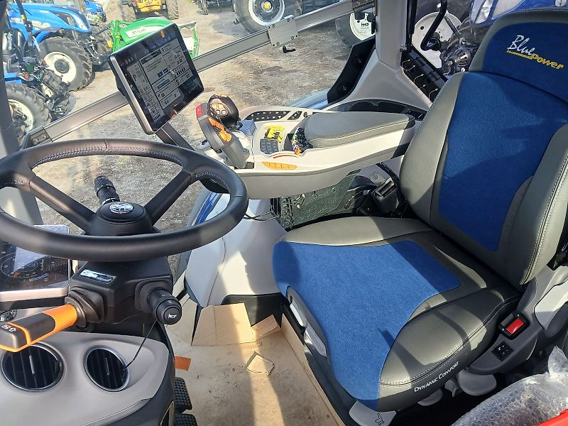 New Holland T7.270 PLM Auto Command