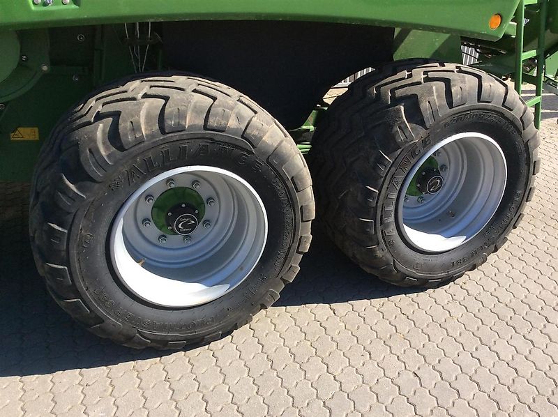 Krone Big Pack 1270 XC Multi-Bale