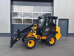 JCB 403 Plus