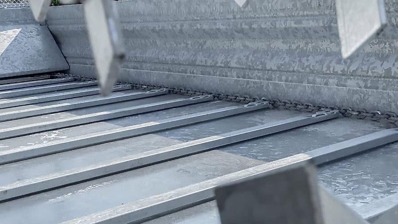 MD CM Miststreuer N233/4 5,7T