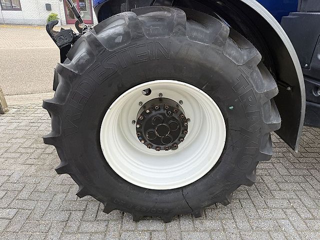 New Holland T7.270 AC 10 Years Blue Power Edition