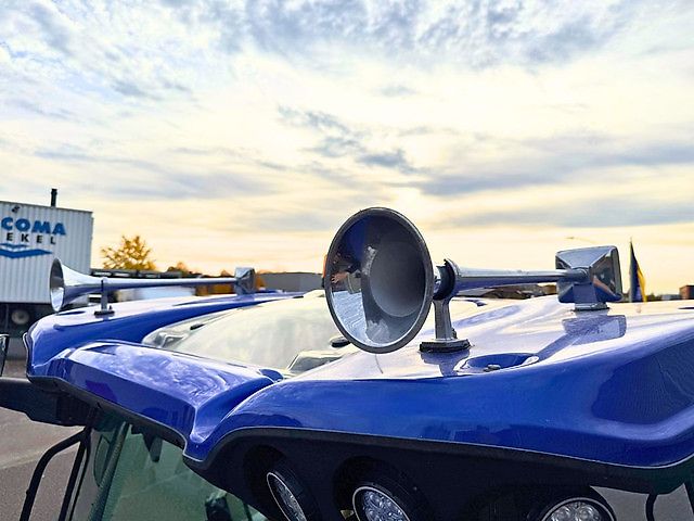 New Holland T7.270 AC 10 Years Blue Power Edition