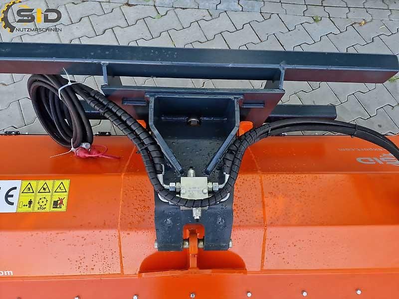 SID Schlegelmulcher hydraulisch / Hydraulic flail mower 1,25 m